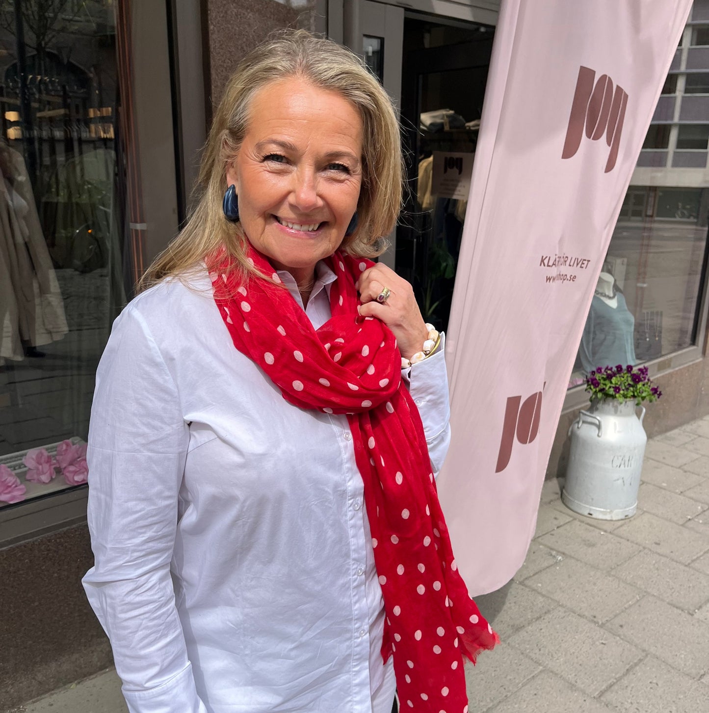 Sally scarf - Punapilkku