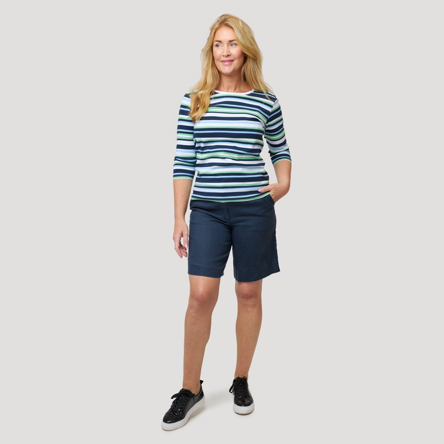 Emily pellavashortsit - Navy