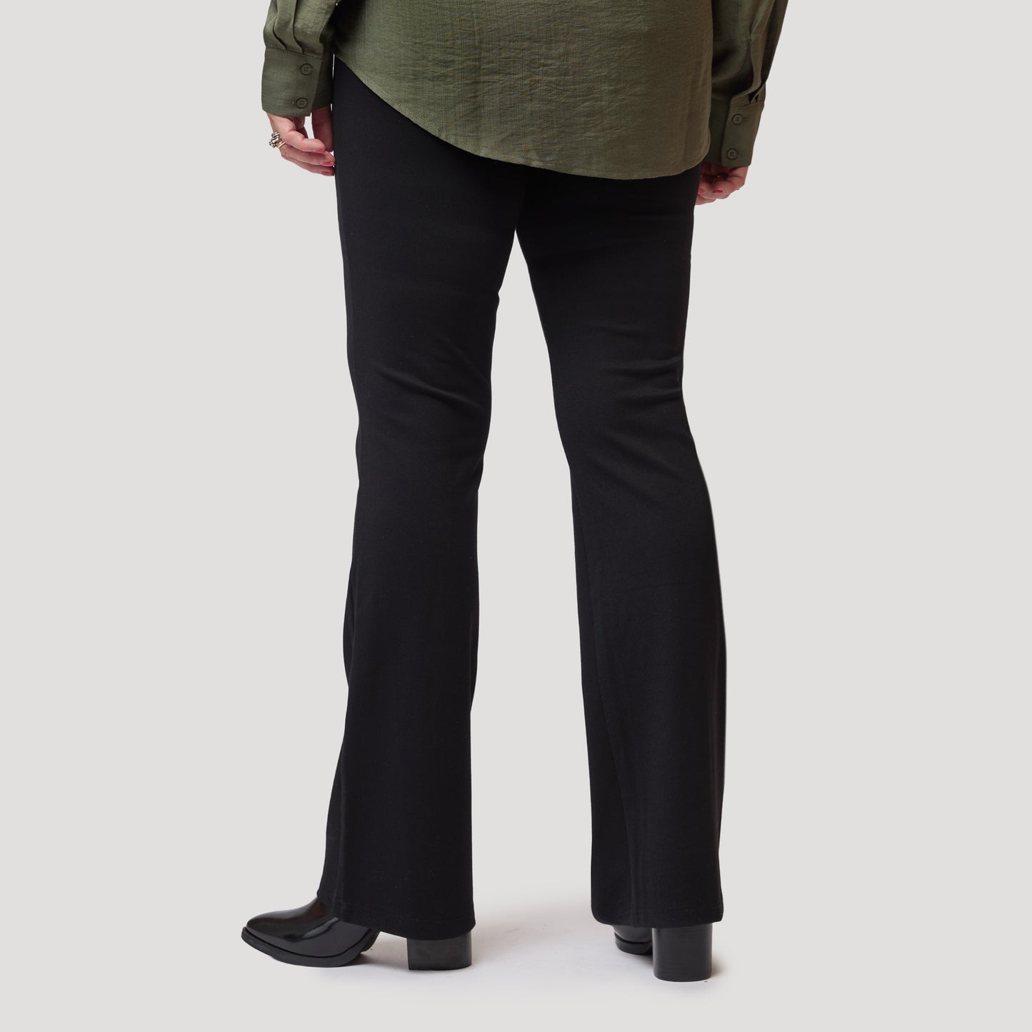 Jenna bootcut resår - Svart
