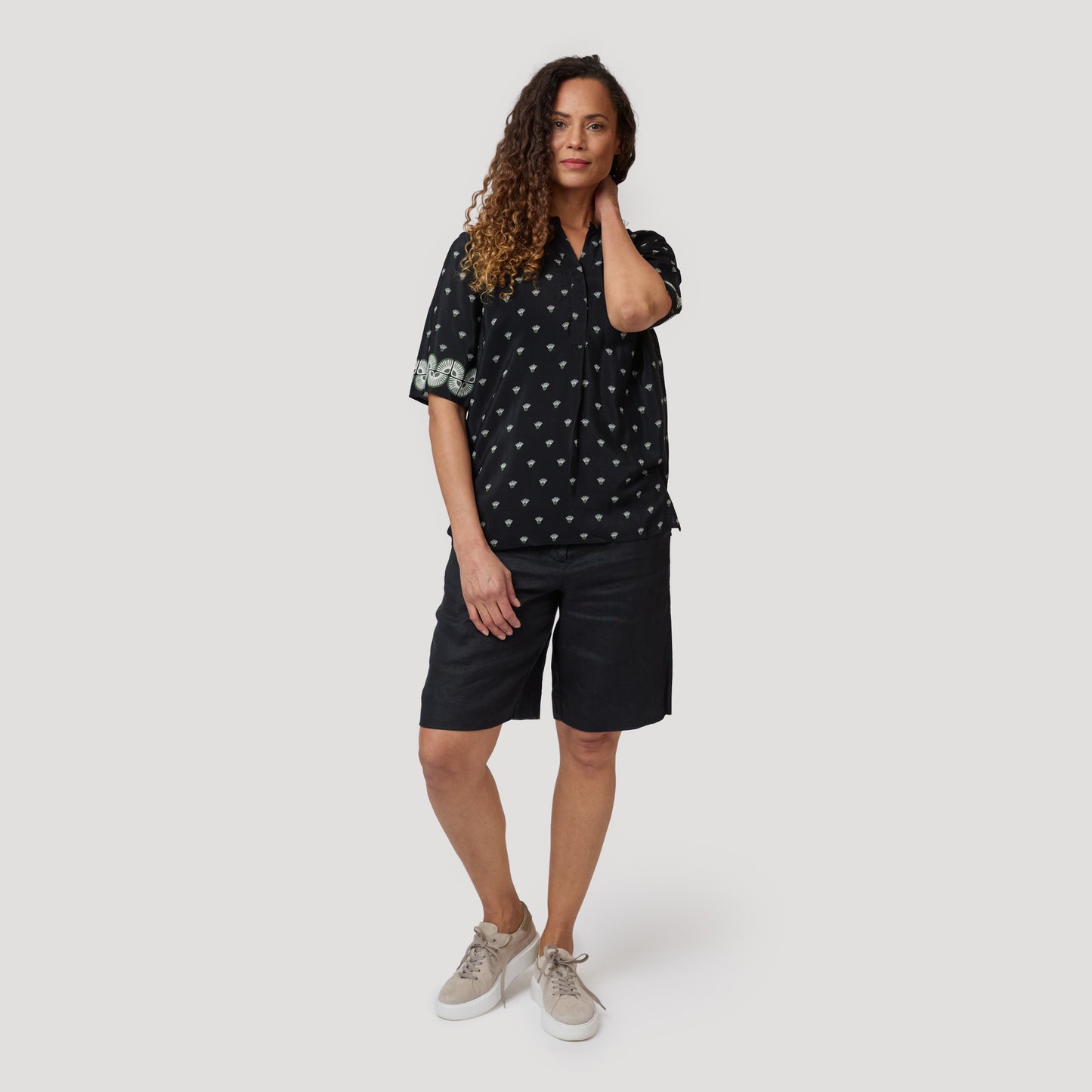 Emily linneshorts - Svart