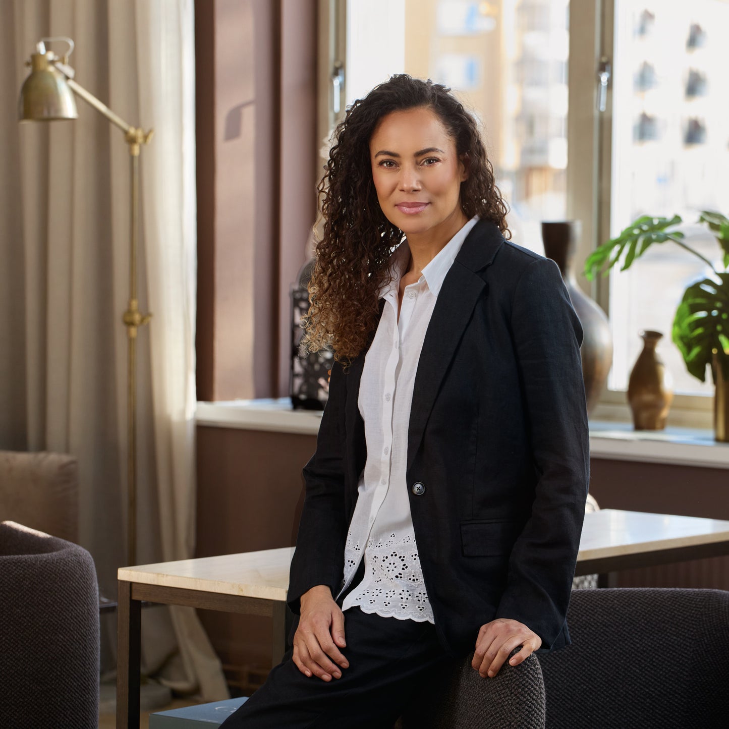 Emily linnekavaj - Svart